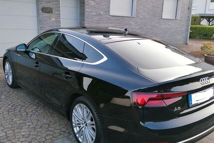 Audi A5 129.000 km 22.999 &euro; D 40239