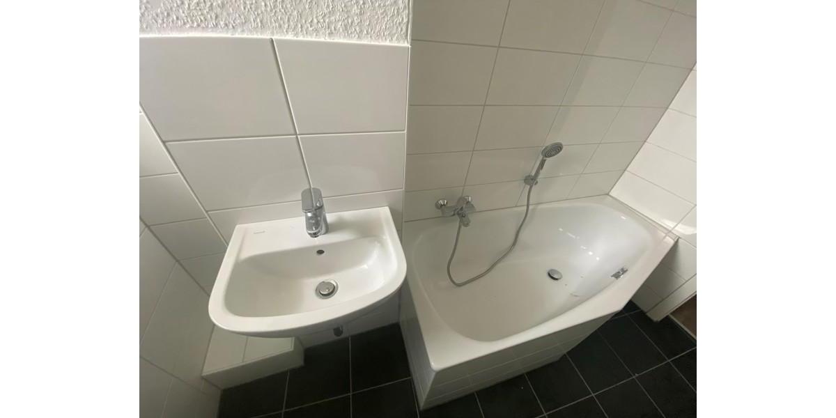 Etagenwohnung Essen Stadtbezirk VI - 3.5 Zimmer, 63 m&sup2;, 629&euro; | Angebot:25881131