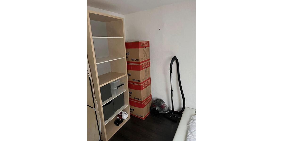 Dachgeschoßwohnung Essen Stadtkern - 2 Zimmer, 40 m&sup2;, 365&euro; | Angebot:27537479