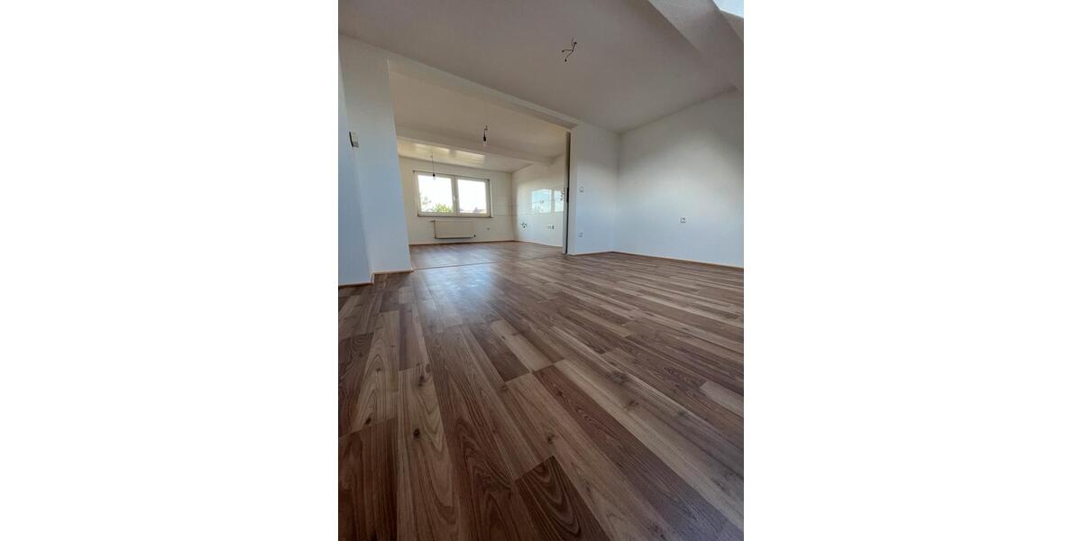 Dachgeschoßwohnung Moers - 2 Zimmer, 46 m&sup2;, 630&euro; | Angebot:26345296