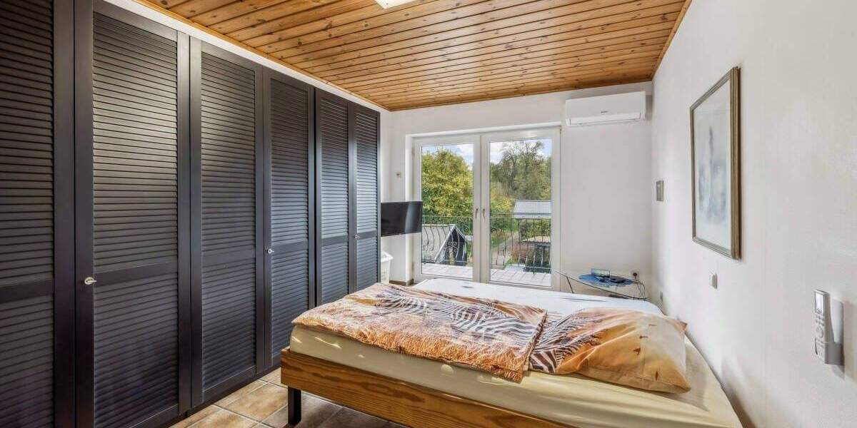 Einfamilienhaus Grevenbroich / Kapellen Kapellen - 5 Zimmer, 216 m&sup2;, 750.000&euro; | Angebot:25689632