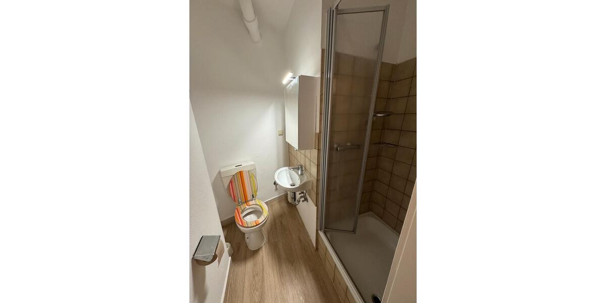 Etagenwohnung Essen Südviertel - 1 Zimmer, 25 m&sup2;, 320&euro; | Angebot:25965158