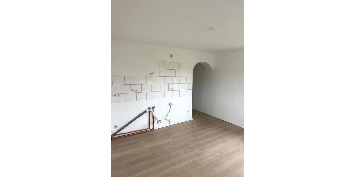 Erdgeschoßwohnung Essen Stadtbezirk VIII - 1.5 Zimmer, 42 m&sup2;, 370&euro; | Angebot:27547098