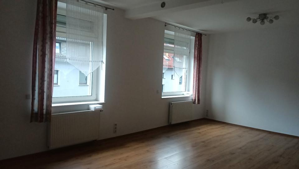 Etagenwohnung Velbert Velbert-Mitte - 3 Zimmer, 100 m&sup2;, 800&euro; | Angebot:26001851