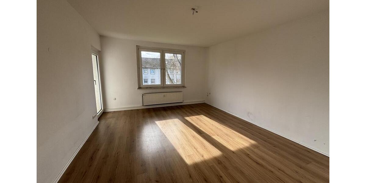 Etagenwohnung Essen Stadtbezirk VI - 3.5 Zimmer, 63 m&sup2;, 489&euro; | Angebot:25958496