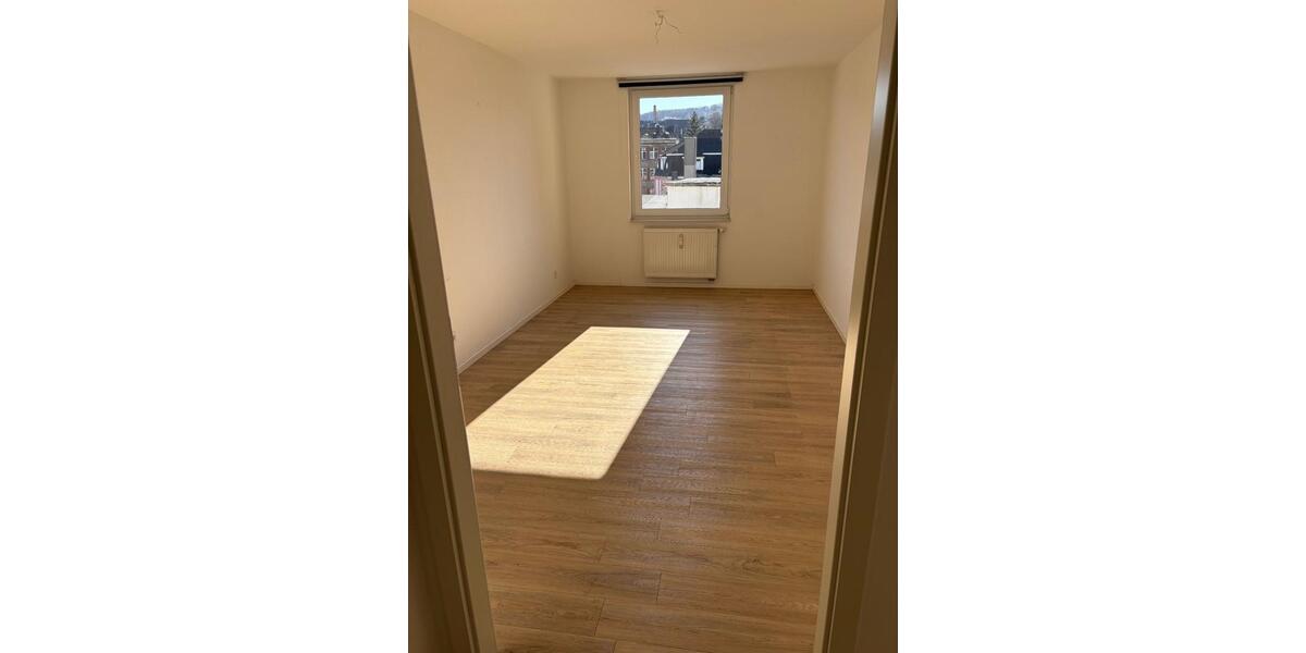 Etagenwohnung Wuppertal Gemarkung Barmen - 2 Zimmer, 55 m&sup2;, 300&euro; | Angebot:25792015