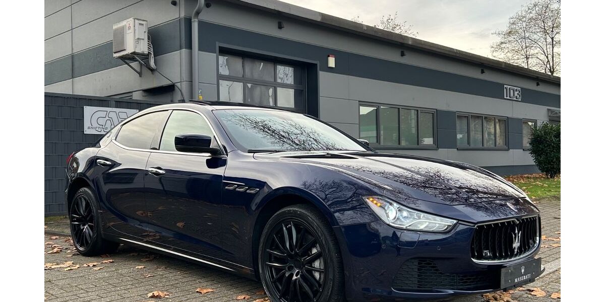 Maserati Ghibli 96.000 km 19.900 &euro; Essen 45356