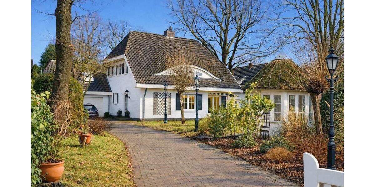 Einfamilienhaus Krefeld / Forstwald Forstwald - 5 Zimmer, 190 m&sup2;, 1.085.000&euro; | Angebot:25695275