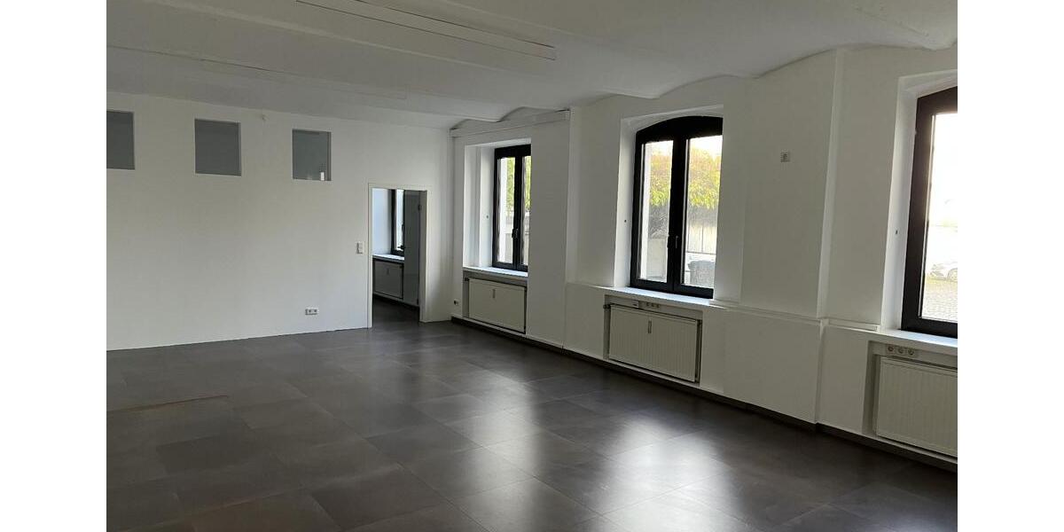 Gewerbeobjekt Neuss - 1.500&euro; | Angebot:26383854