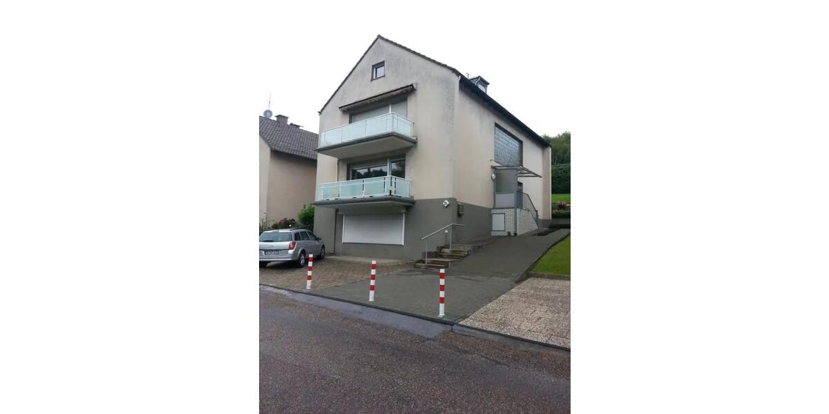 Maisonettenwohnung Solingen - 5 Zimmer, 125 m&sup2;, 1.200&euro; | Angebot:25395111