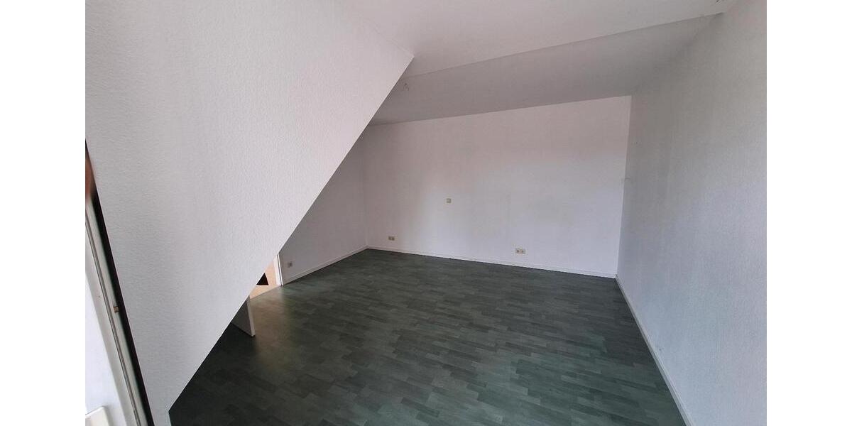Dachgeschoßwohnung Essen Stadtbezirk IX - 2 Zimmer, 62 m&sup2;, 995&euro; | Angebot:26442789