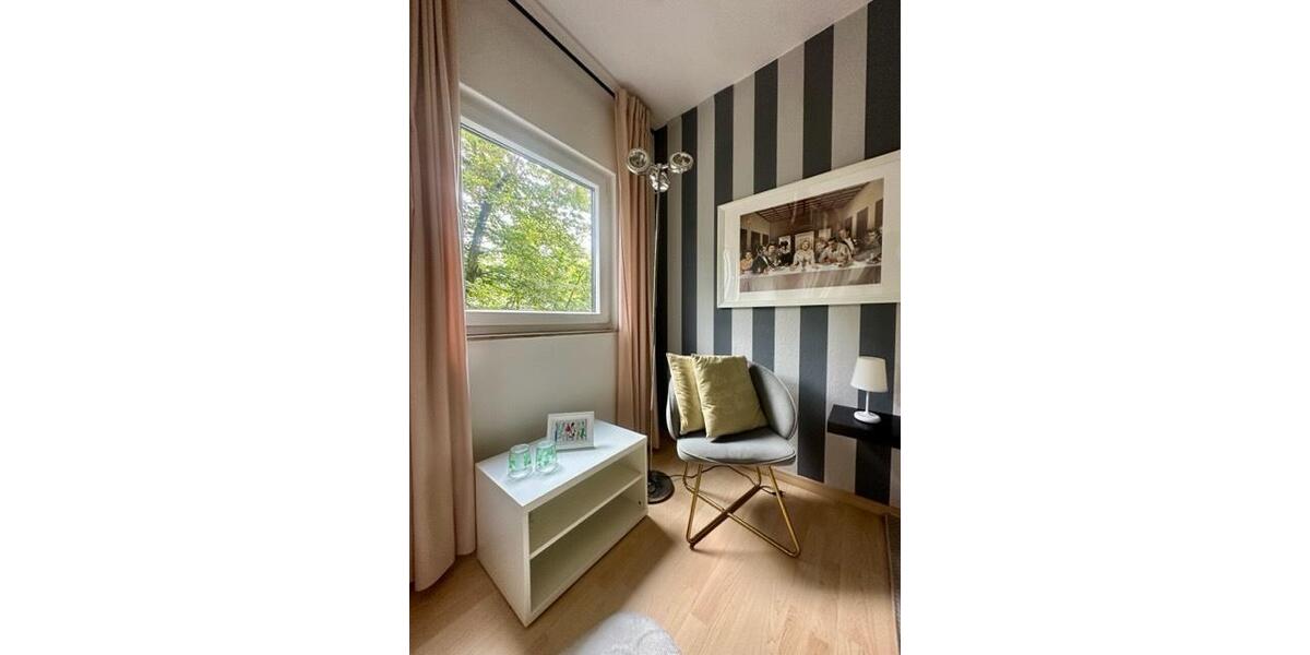 Etagenwohnung Düsseldorf Düsseltal - 1 Zimmer, 33 m&sup2;, 1.400&euro; | Angebot:19964735