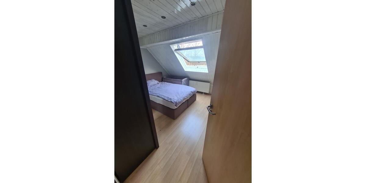 Dachgeschoßwohnung Essen Stadtbezirk V - 2 Zimmer, 50 m&sup2;, 640&euro; | Angebot:25967595