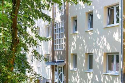 Wohnung Velbert Kostenberg - 3 Zimmer, 72 m&sup2;, 579&euro; | Angebot:26607491