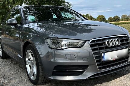 Audi A3 144.600 km 13.990 &euro; Düsseldorf 40477