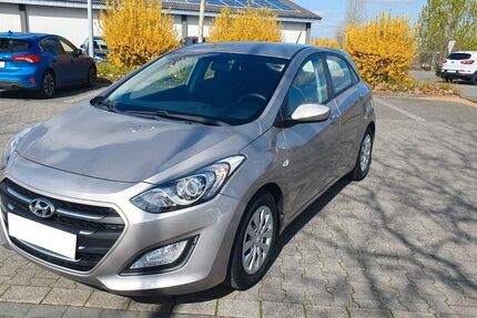Hyundai i30 80.000 km 8.700 &euro; Tönisvorst 47918