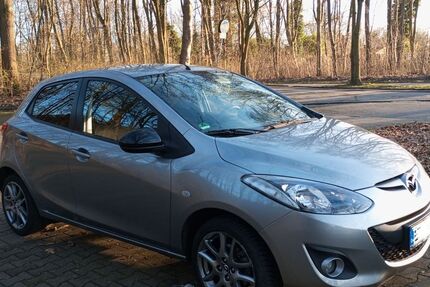 Mazda 2 24.000 km 7.490 &euro; Gelsenkirchen 45891