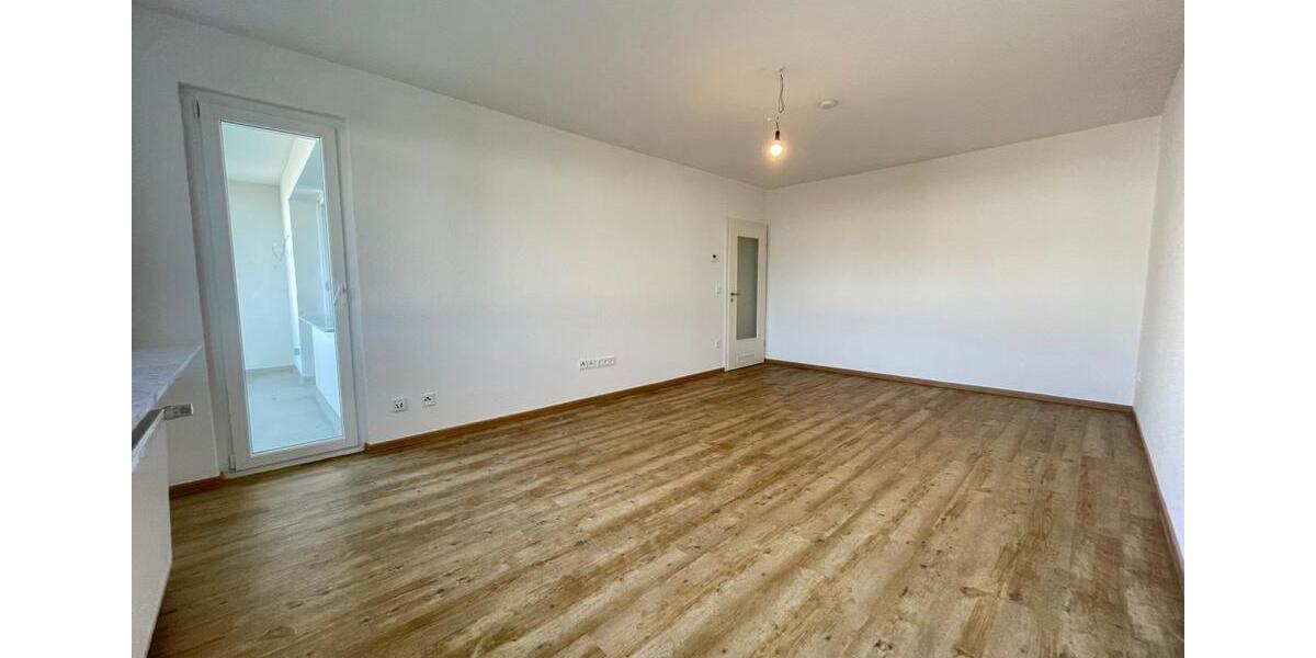 Etagenwohnung Essen Stadtbezirk IV - 4 Zimmer, 87 m&sup2;, 854&euro; | Angebot:26425514