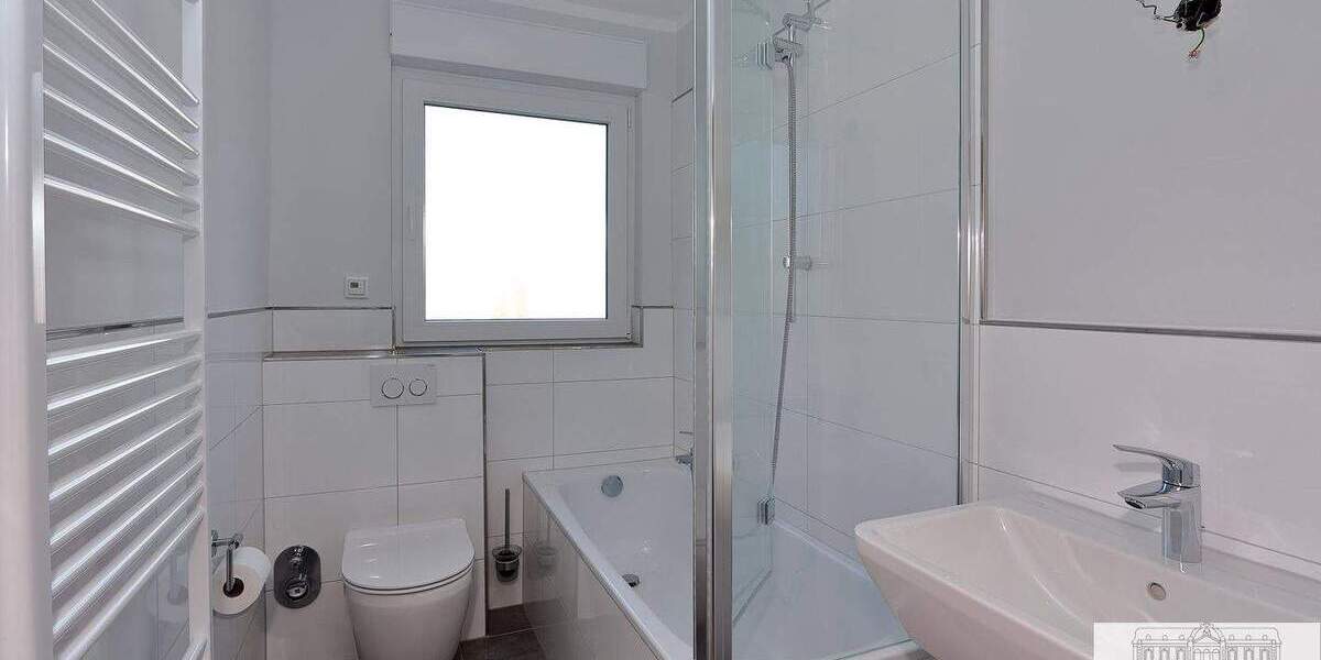 Mehrfamilienhaus, Wohnhaus Düsseldorf Hassels Hassels - 1 Zimmer, 266 m&sup2;, 849.000&euro; | Angebot:25660960