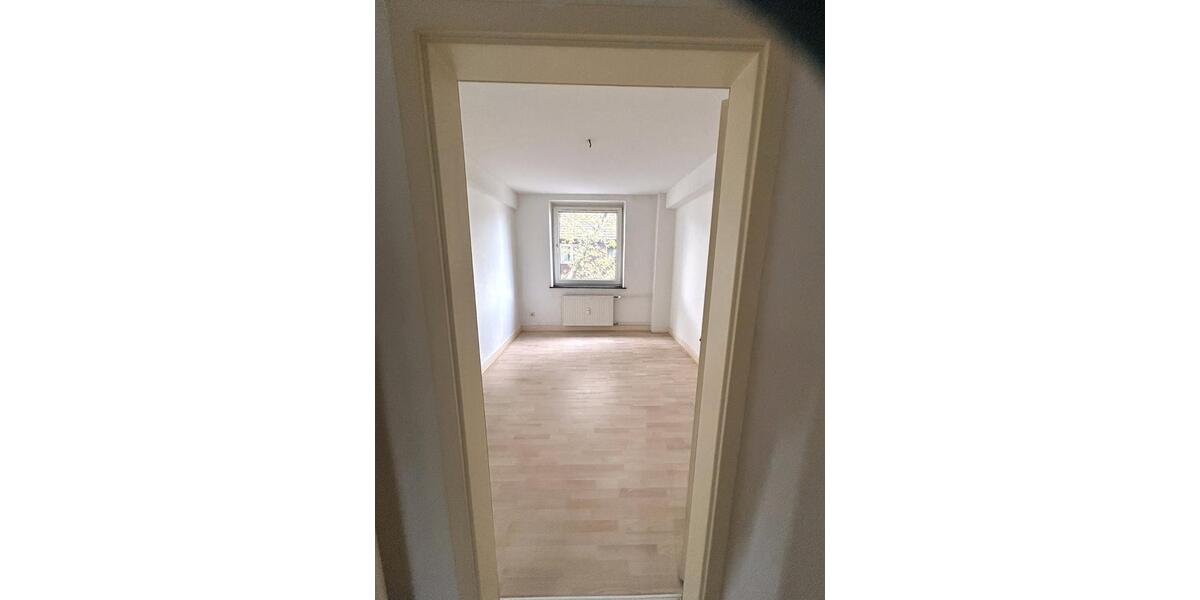 Etagenwohnung Duisburg Hamborn - 3 Zimmer, 75 m&sup2;, 580&euro; | Angebot:27553702