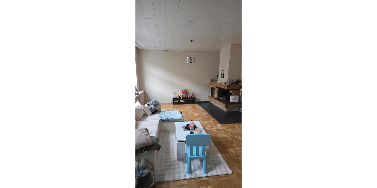 Etagenwohnung Duisburg Mittelmeiderich - 2.5 Zimmer, 70 m&sup2;, 720&euro; | Angebot:25974984