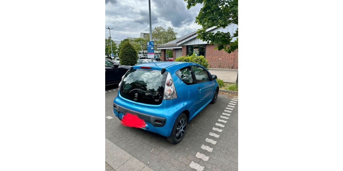 Peugeot 107 113.000 km 1.899 &euro; Düsseldorf 40231