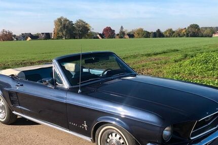 Ford Mustang 999.999 km 44.900 &euro; Düsseldorf 40229