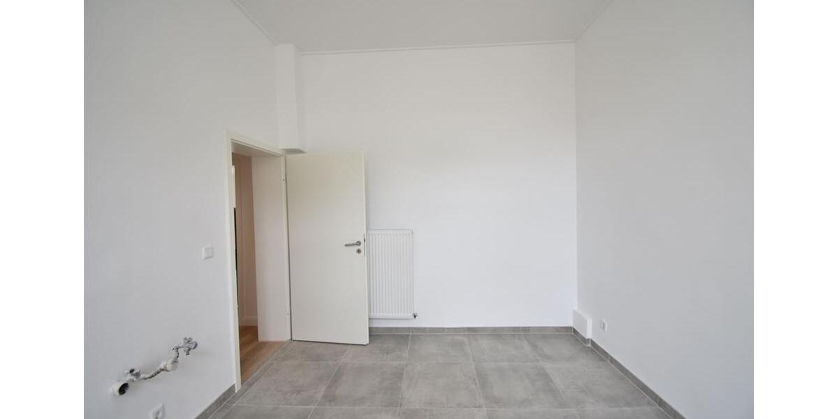 Etagenwohnung Krefeld - 2 Zimmer, 81 m&sup2;, 695&euro; | Angebot:21845411