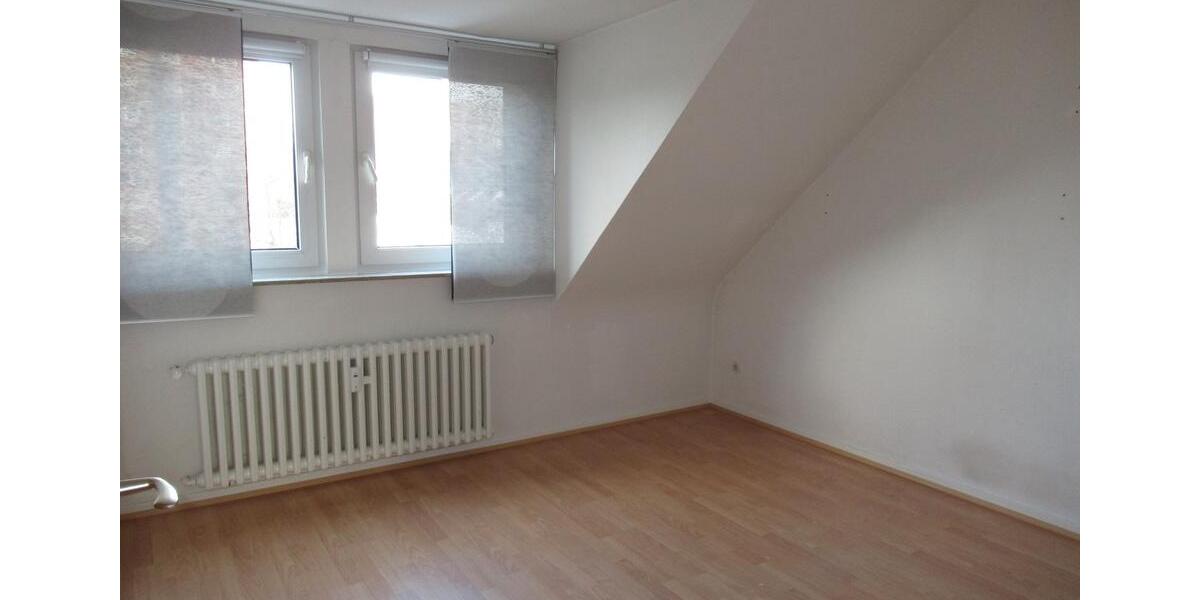 Dachgeschoßwohnung Mönchengladbach Ost - 3 Zimmer, 57 m&sup2;, 520&euro; | Angebot:26024445