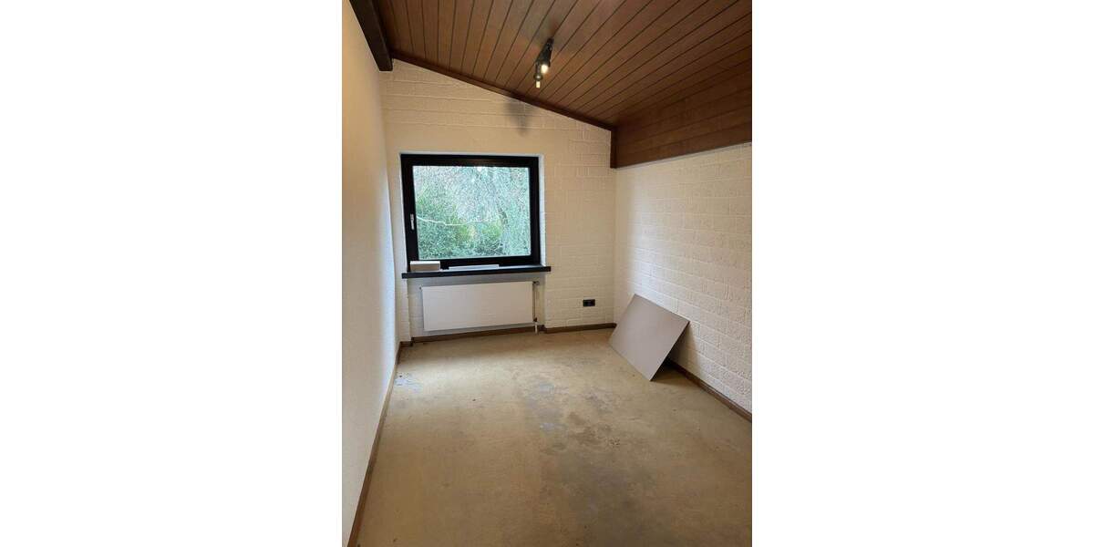 Einfamilienhaus Krefeld Traar - 7 Zimmer, 214 m&sup2;, 750.000&euro; | Angebot:25693386