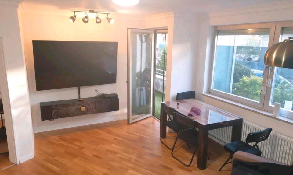 Hochparterre Düsseldorf Stadtbezirk 6 - 1 Zimmer, 52 m&sup2;, 1.000&euro; | Angebot:27532794