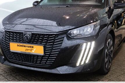 Peugeot 208 12.768 km 15.450 &euro; Solingen 42697