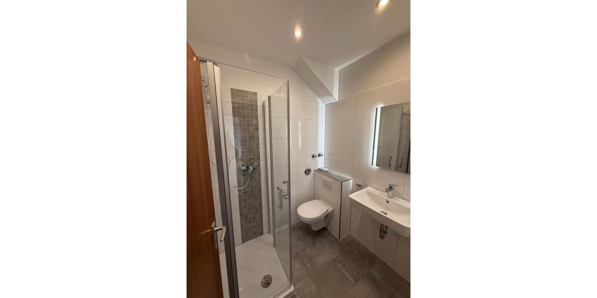Dachgeschoßwohnung Essen Stadtbezirk IV - 1 Zimmer, 36 m&sup2;, 460&euro; | Angebot:27544492