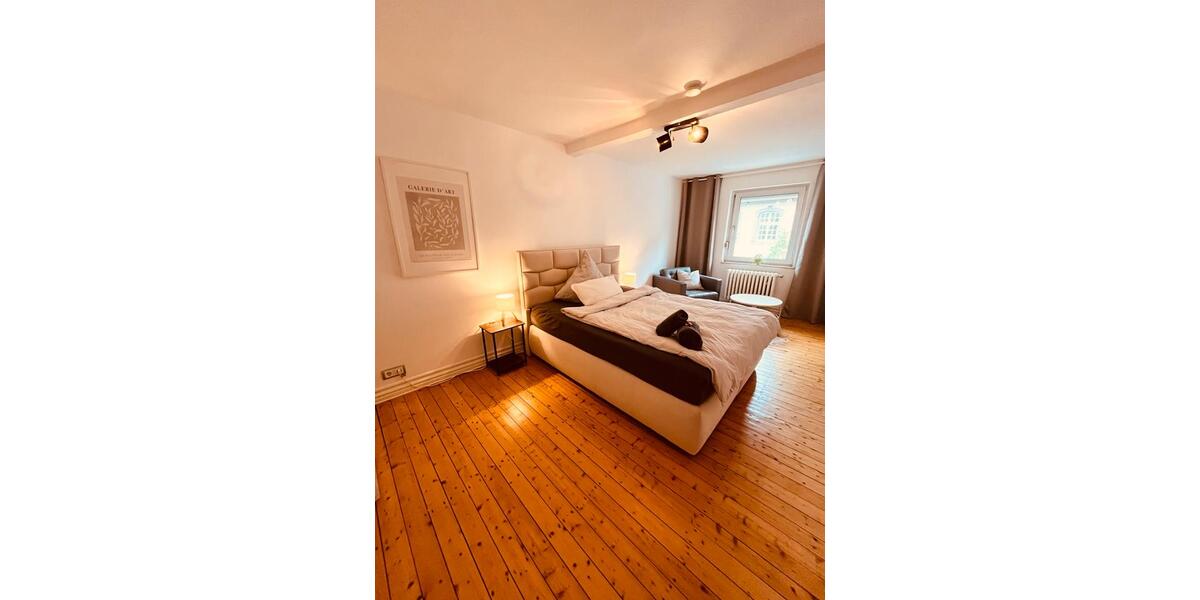 Etagenwohnung Düsseldorf Stadtbezirk 5 - 3 Zimmer, 85 m&sup2;, 1.950&euro; | Angebot:27540788