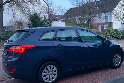 Hyundai i30 94.000 km 7.900 &euro; Bottrop 46244