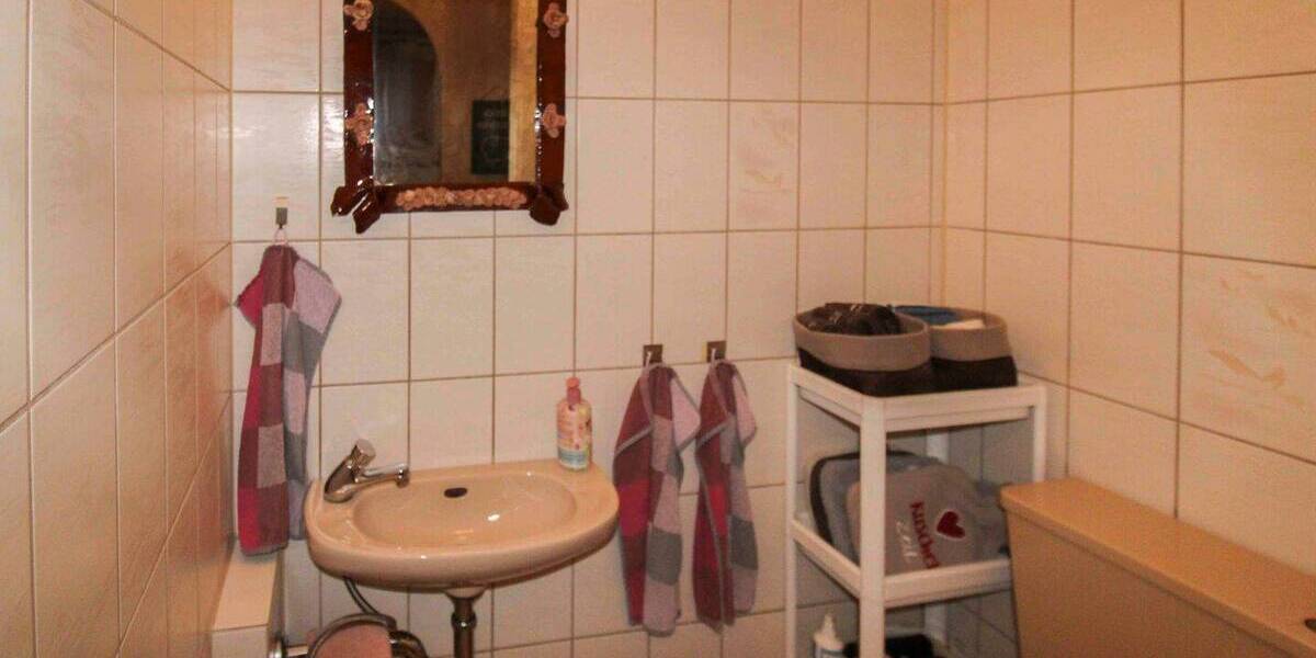 Reihenmittelhaus Duisburg Neumühl - 4 Zimmer, 110 m&sup2;, 255.000&euro; | Angebot:25997202