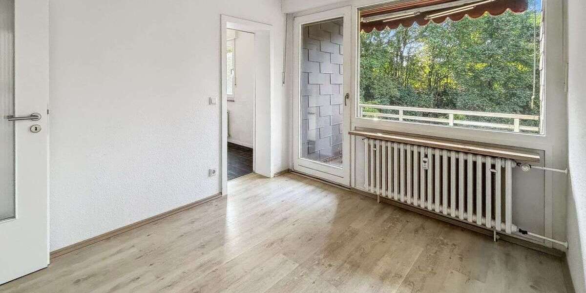 Etagenwohnung Duisburg Hamborn - 3 Zimmer, 80 m&sup2;, 155.000&euro; | Angebot:26470527