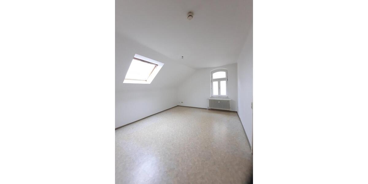 Dachgeschoßwohnung Duisburg Hamborn - 3.5 Zimmer, 69 m&sup2;, 369&euro; | Angebot:24542897