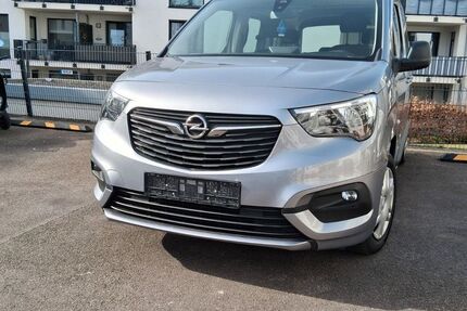 Opel Combo 189.000 km 8.900 &euro; solingen 42697