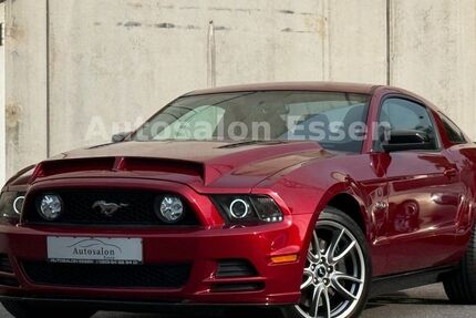 Ford Mustang 64.254 km 25.490 &euro; Essen 45141
