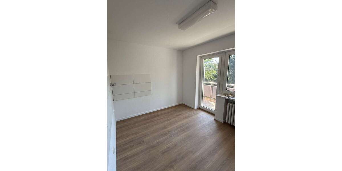 Etagenwohnung Duisburg Angerhausen - 3 Zimmer, 79 m&sup2;, 735&euro; | Angebot:26963995