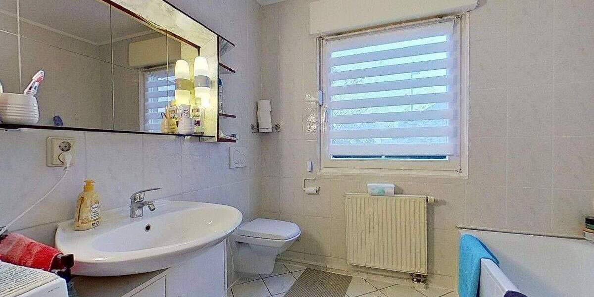 Mehrfamilienhaus, Wohnhaus Neuss Erfttal - 8 Zimmer, 316 m&sup2;, 690.000&euro; | Angebot:25726608