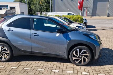 Toyota Aygo (X) 17.299 km 13.999 &euro; Ratingen 40882