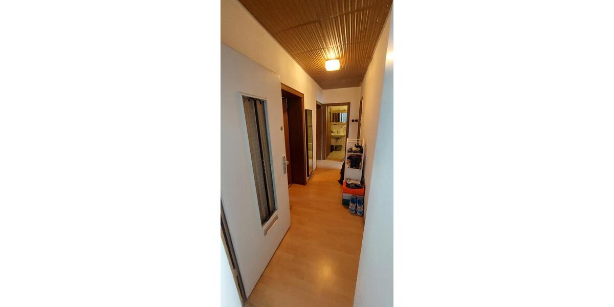 Etagenwohnung Essen Stadtkern - 3 Zimmer, 66 m&sup2;, 129.000&euro; | Angebot:27514292