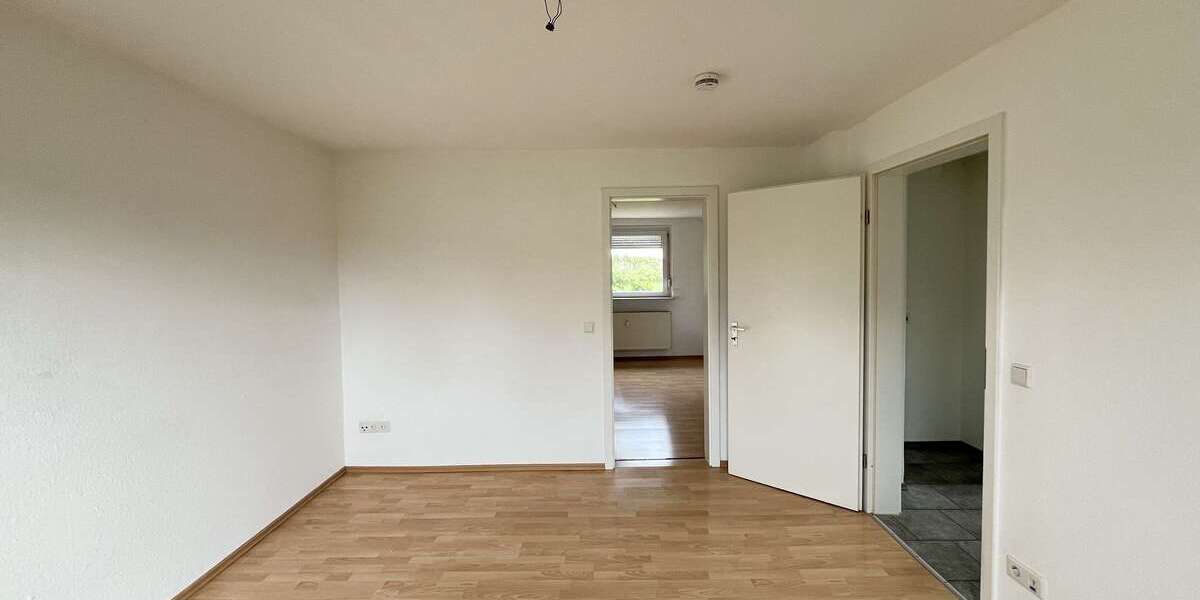 Etagenwohnung Düsseldorf Stadtbezirk 5 - 4 Zimmer, 121 m&sup2;, 165.000&euro; | Angebot:26615717