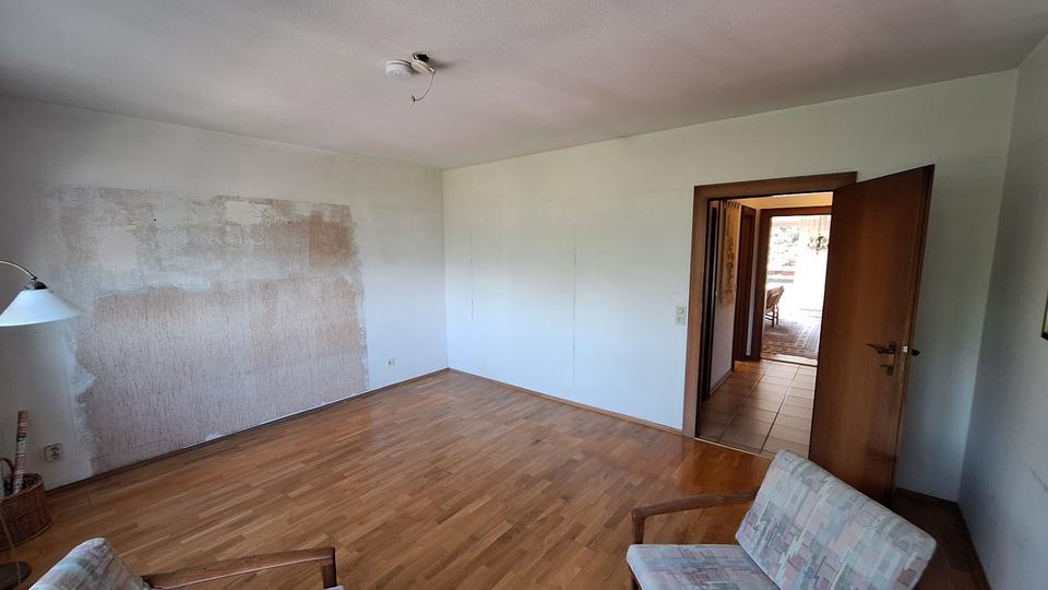 Etagenwohnung Dormagen - 3 Zimmer, 87 m&sup2;, 210.000&euro; | Angebot:27096102