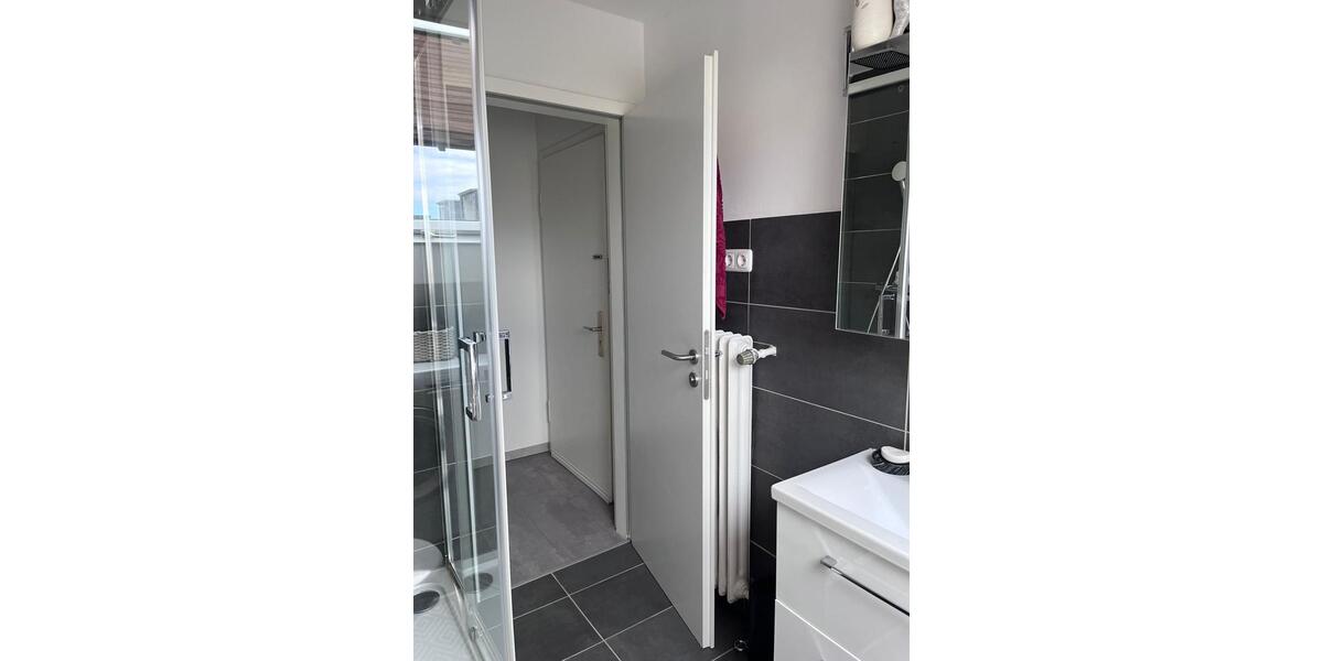 Dachgeschoßwohnung Remscheid Reinshagen - 3.5 Zimmer, 65 m&sup2;, 120.000&euro; | Angebot:27213812