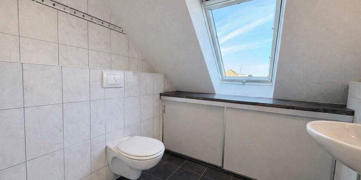 Etagenwohnung Hilden Kalstert - 3 Zimmer, 94 m&sup2;, 369.000&euro; | Angebot:25820512