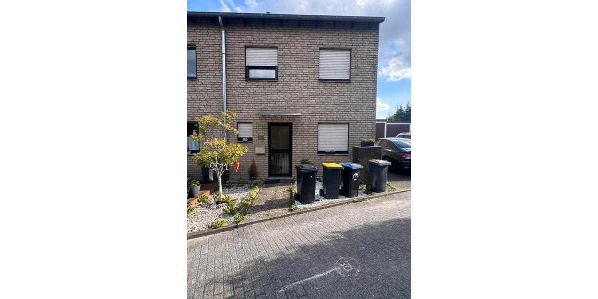 Reihenhaus Wuppertal Cronenberg - 6 Zimmer, 114 m&sup2;, 450.000&euro; | Angebot:26960405