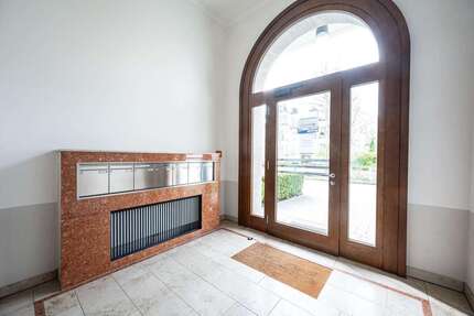 Wohnung Düsseldorf Heerdt - 5 Zimmer, 199 m&sup2;, 1.560.000&euro; | Angebot:27223718